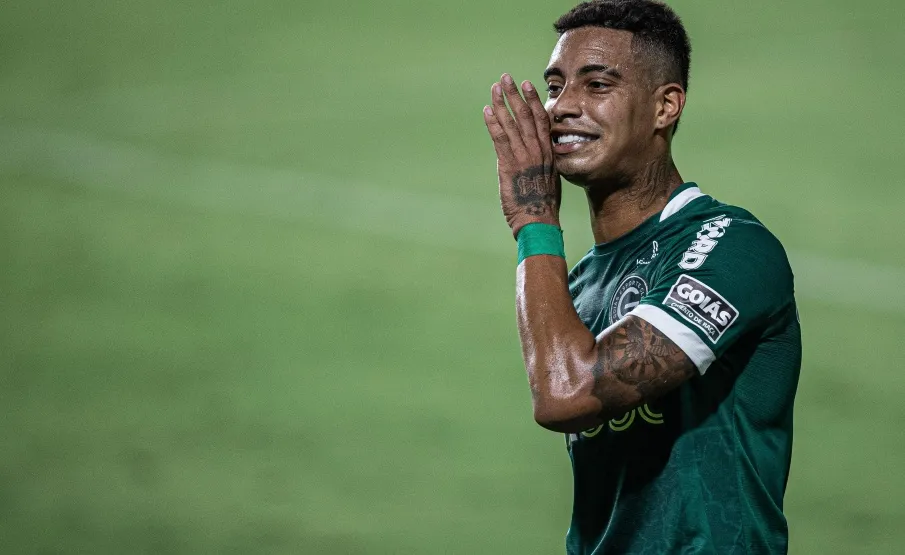 Alef Manga quer vestir a camisa do Santos em 2022