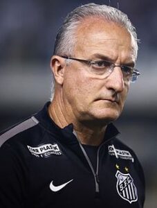 Dorival júnior é o nome mais cotado para assumir o Goiás em 2022