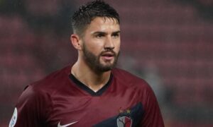 Atacante Everaldo pelo Kashima Antlers