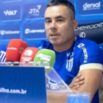 Jair Ventura. Foto: Guilherme Griebeler/AVAÍFC/Divulgação
